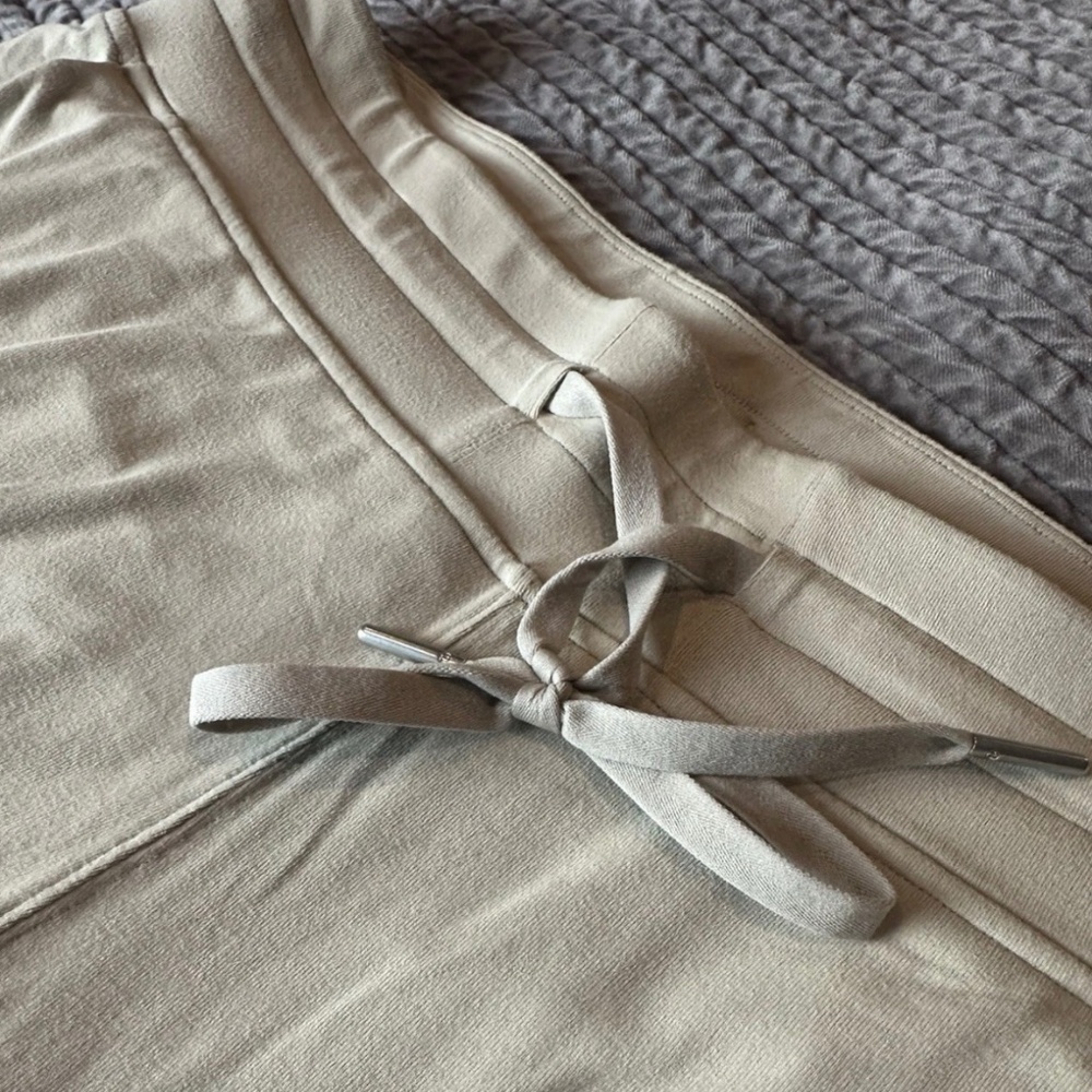 Lululemon Ready to Rulu High Rise Cropped Jogger Size 12